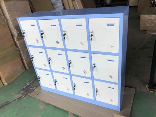 Tủ locker văn phòng màu xanh trắng cao cấp