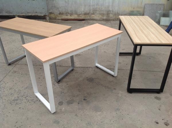 Bàn làm việc chân sắt BL04